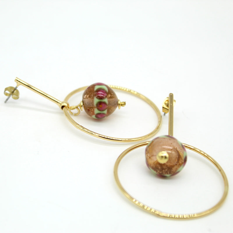 Boucles d'oreilles cercles en acier et verre de Murano Coris