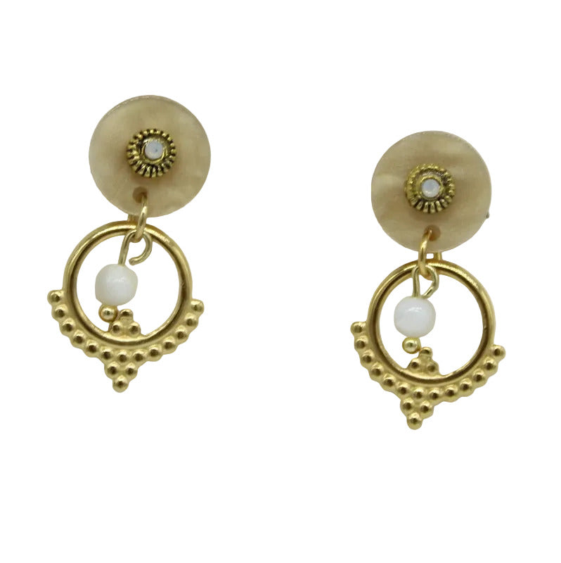 Boucle d'oreilles résine beige