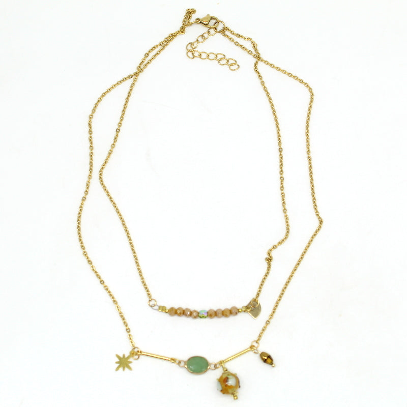 Collier ras de cou double rang Salvia en acier doré avec perle en verre de Murano topaz et perles de verre colorées.