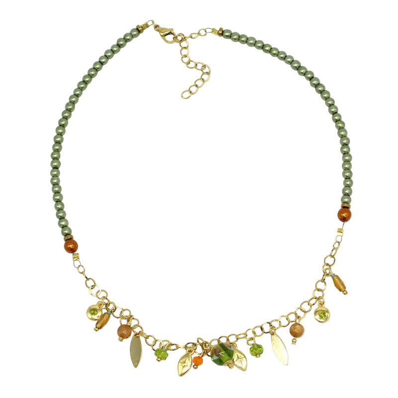 Collier ras de cou pampilles Salvia avec perle en verre de Murano olive et décors céladon et safran.