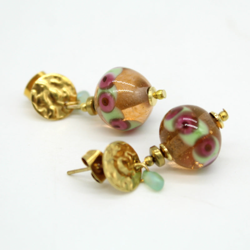 Boucles d'oreilles puces martelées et verre de Murano Coris